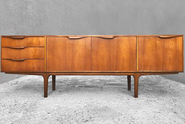 Aparador McIntosh Dunvegan